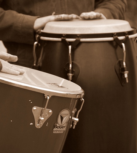 schlagzeugunterricht , trommelkurse, schlagzeug lernen, ferienkurse, trommelworkshops, drums, percussion, schlgzeugschule, trommelunterricht, trommelgruppen, ferienaktionen, leichlingen, leverkusen, langenfeld, wermelskirchen, Kinder, jugendliche, erwachsene, schlagzeug, conga, djembe, cajon, bongos, rhythmus, unterricht, afrikanisches trommeln, bodypercussion